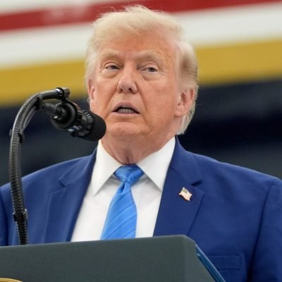 US journalists subpoenaed over Air Force One leak after Trump flight